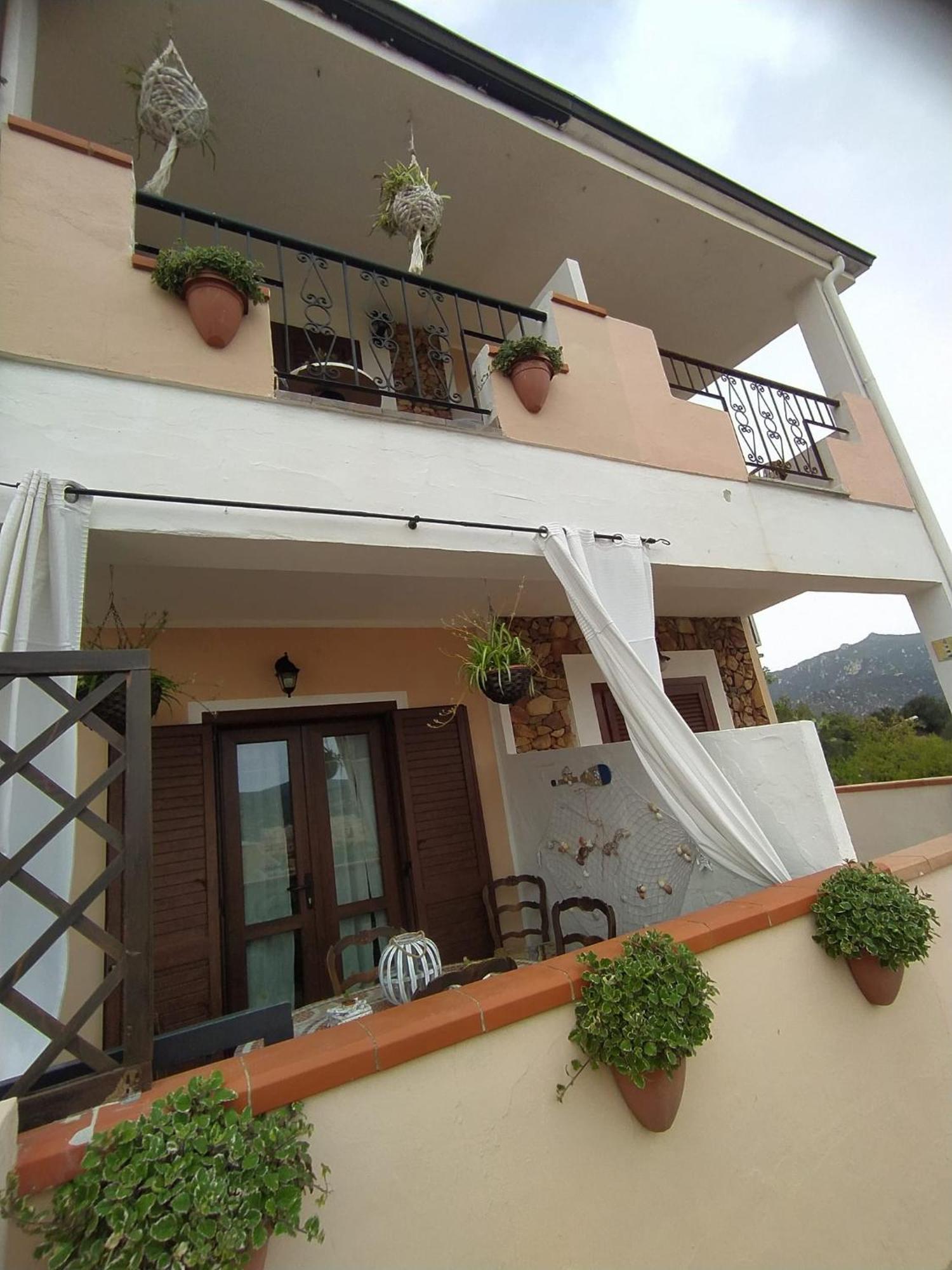 Casa Claudia Villasimius Exterior foto